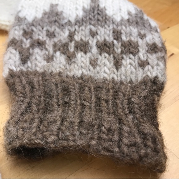 SOLD-Vtg Fair Isle Chunky Wool Cardigan Sweater Handmade M/L Brown Neutral Cream - Picture 6 of 16